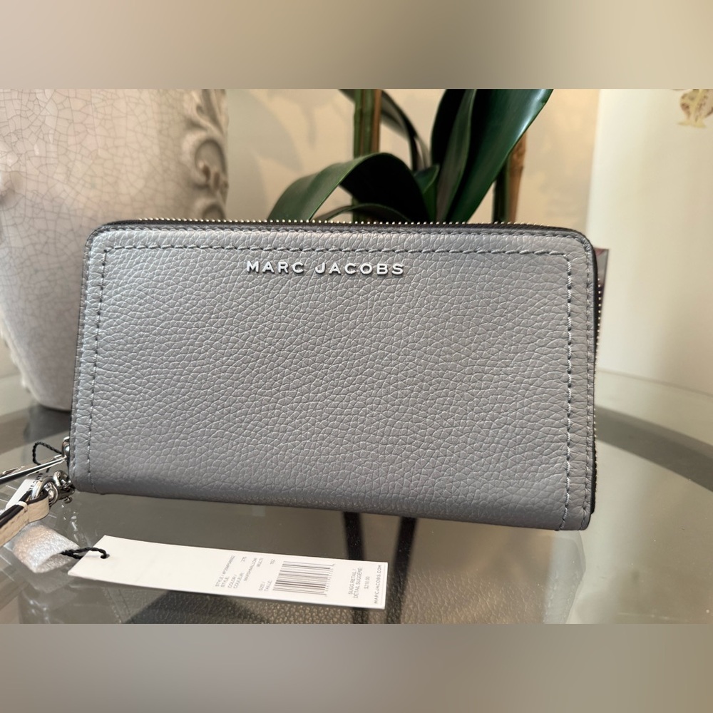 Marc Jacobs Wristlet Wallet